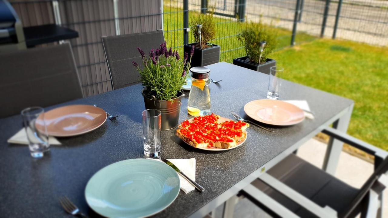Luxurioeses Apartment Mit Garten & Terrasse In Der Naehe Vom See Im Schoenen Salzkammergut Gmunden Dış mekan fotoğraf